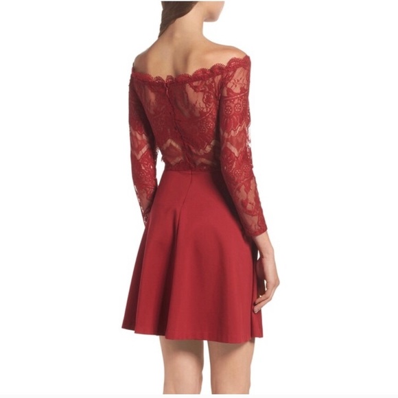 BB Dakota Dresses & Skirts - BB Dakota Res Lace Dress •2•
